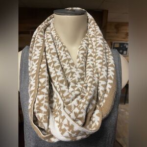 Micheal Kors Tan and White Scarf